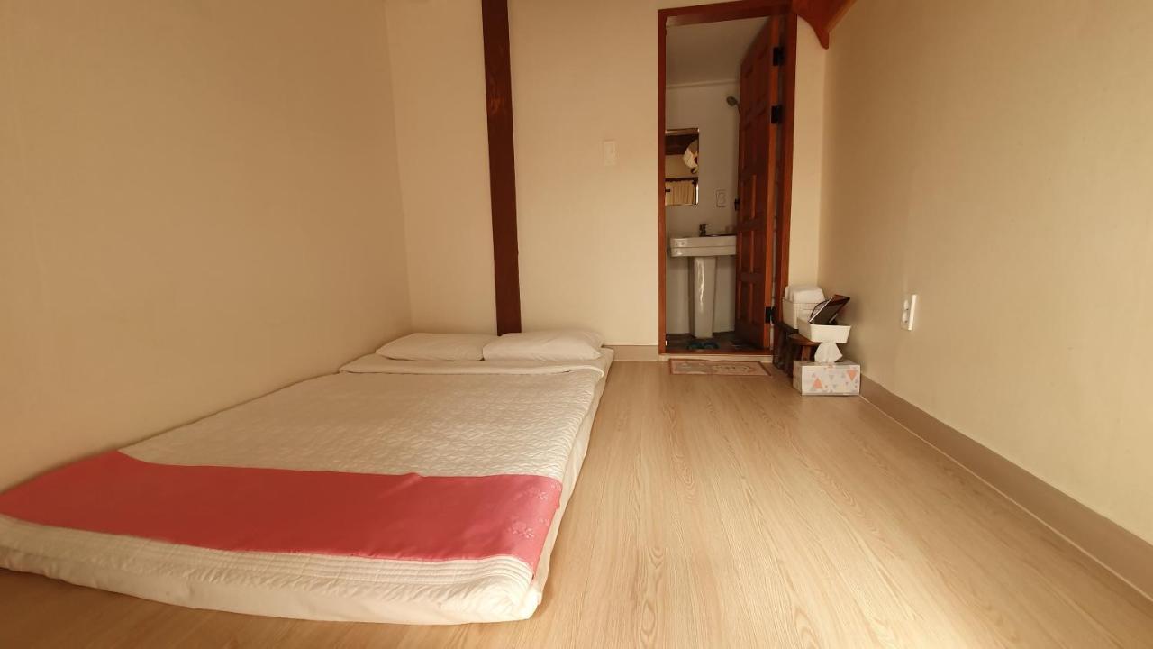 Greem Guesthouse Чонджу Экстерьер фото